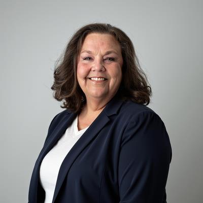 Ms Gaylynne Carson