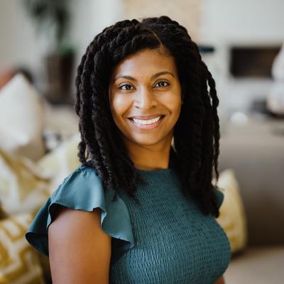 Mrs Carolyn Mangozhe